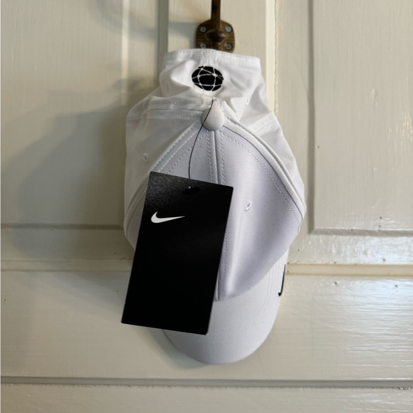 Nike Hat - Picture 2 of 2